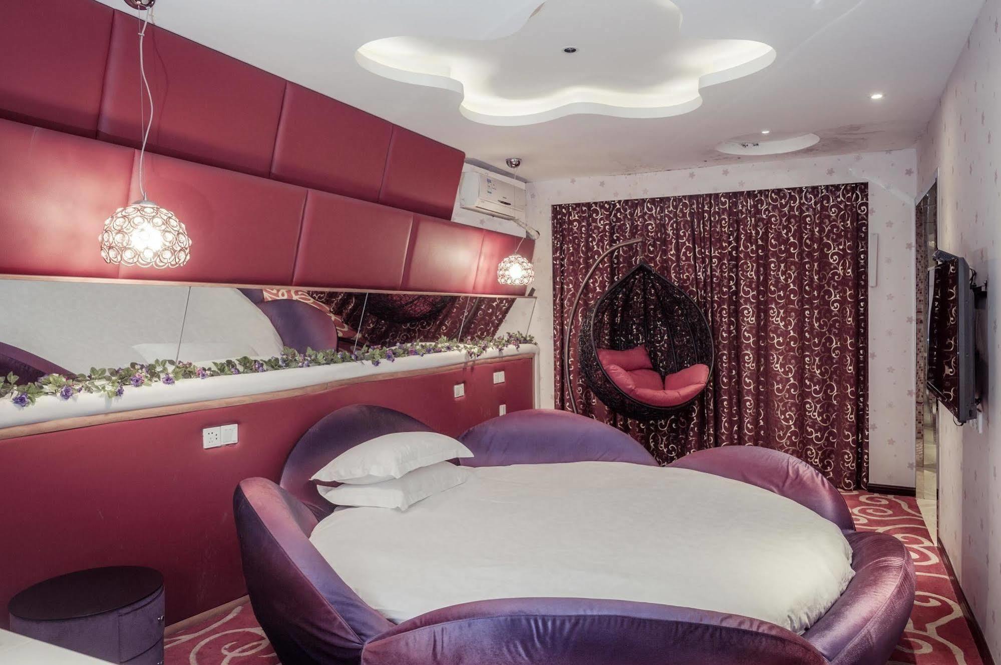 Milan Fashion Hotel Deqing Bagian luar foto