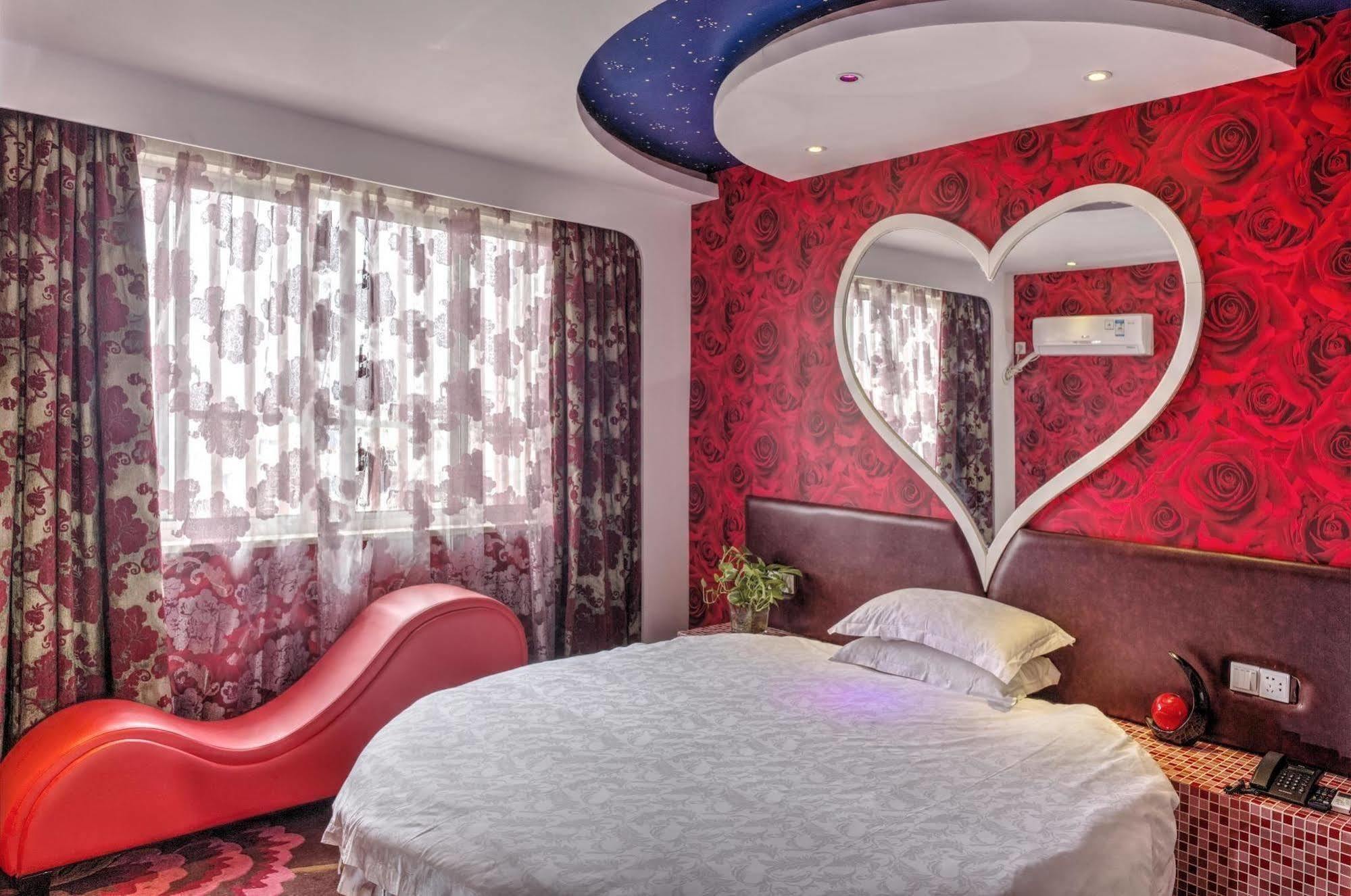 Milan Fashion Hotel Deqing Bagian luar foto