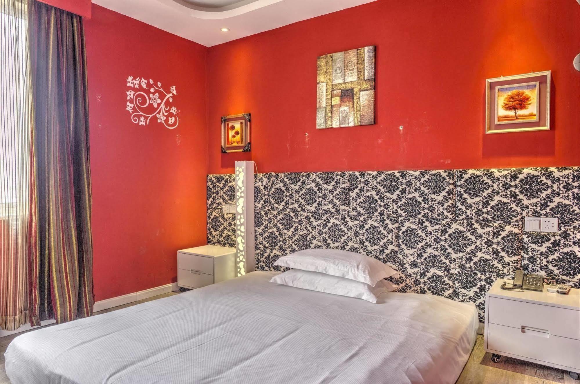 Milan Fashion Hotel Deqing Bagian luar foto