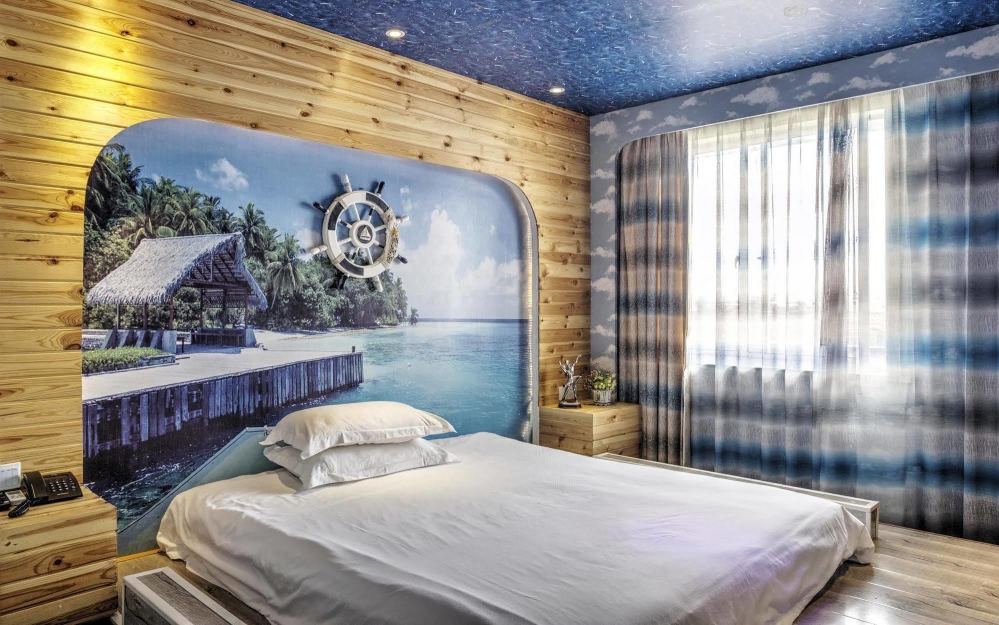 Milan Fashion Hotel Deqing Bagian luar foto